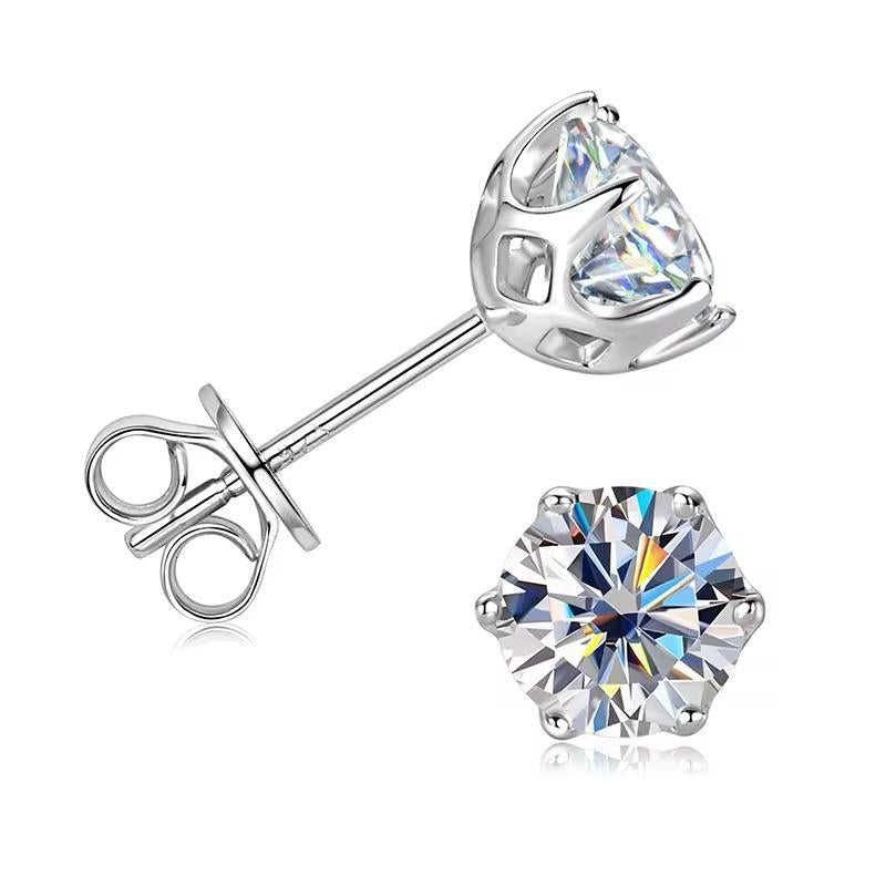 925 SILVER CLASSICS EARRINGS WITH MOISSANITE