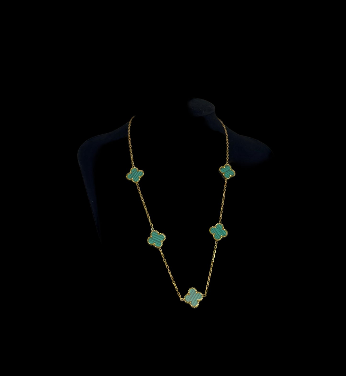 CLASSIC FLOWER NECKLACE
