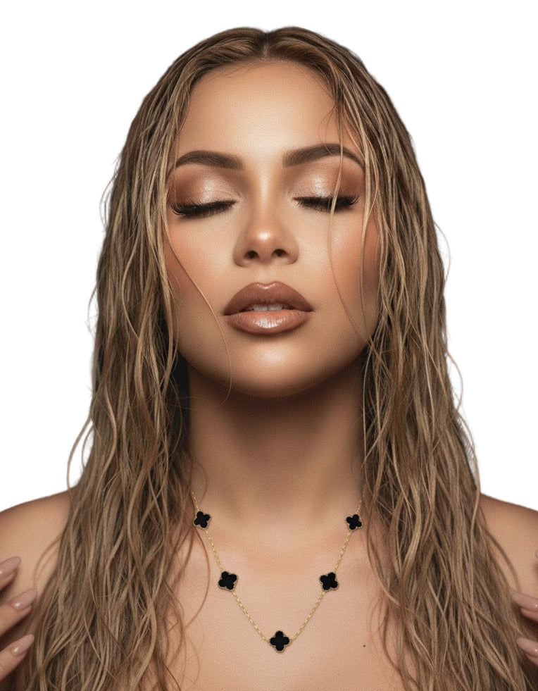 MERLINA FLOWER NECKLACE